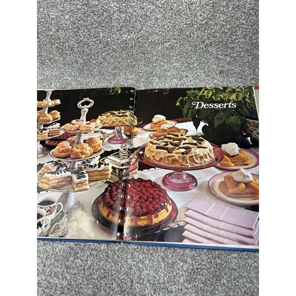 Vintage‎ 1972 Betty Crocker's All-Time Favorites Spiral HC Golden 2nd printing
